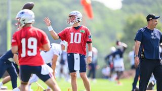 Giardi: Bailey Zappe finding his Patriots footing in Year 2