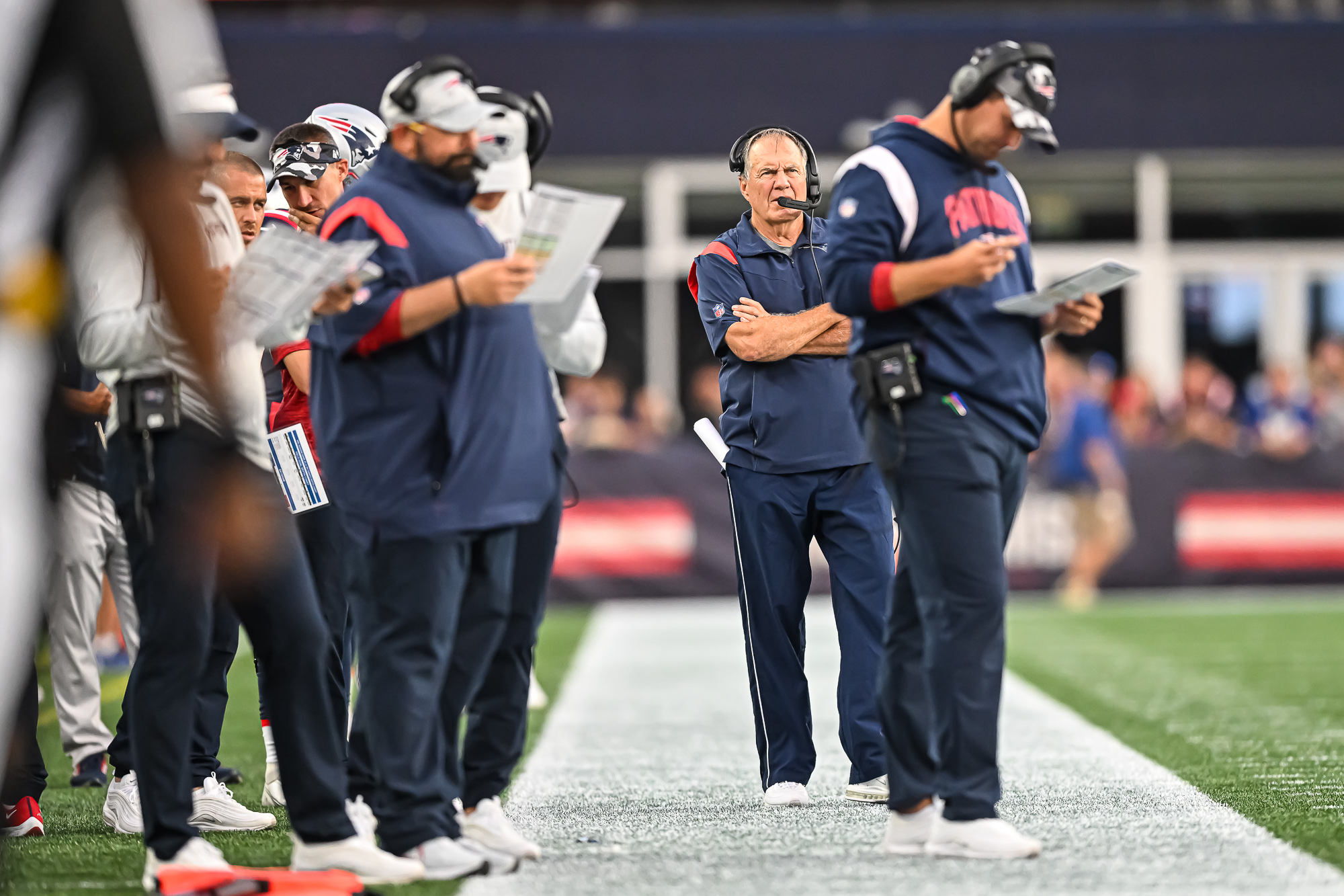 Patriots O-line coach Dante Scarnecchia takes blame for poor play