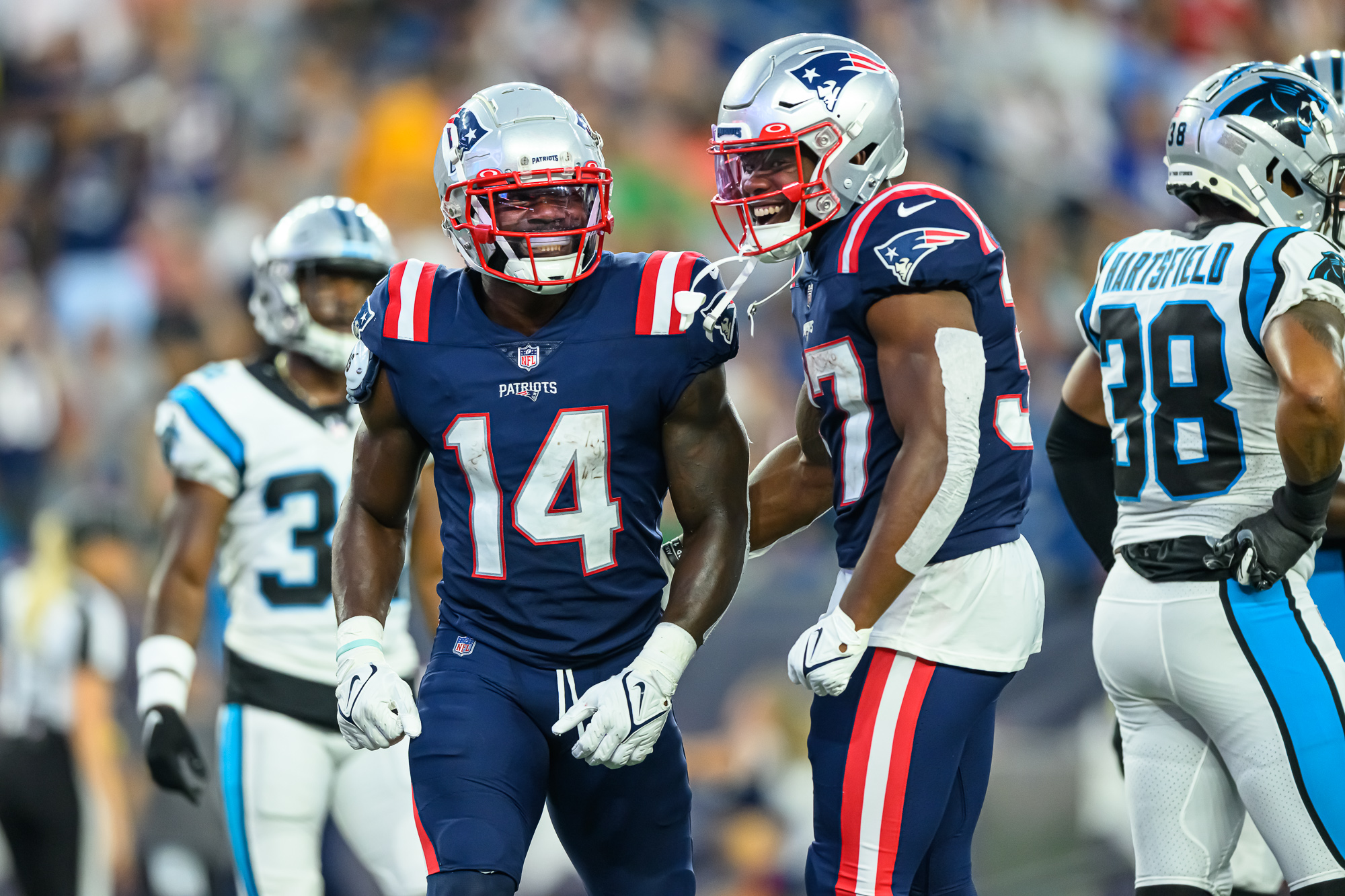 Barmore, Perkins look to make impact defensively for Patriots