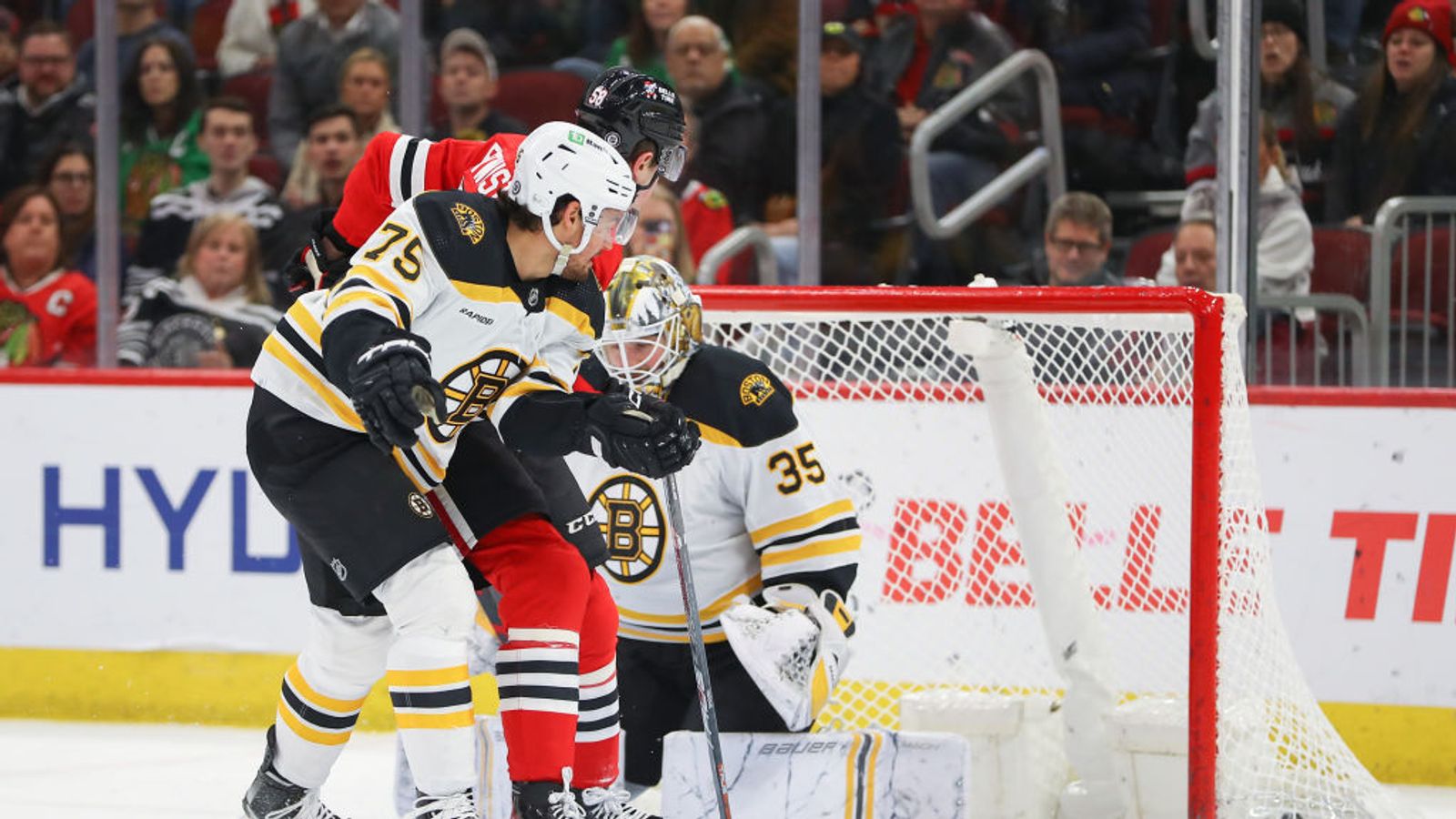 Bruins finished off by lowly Blackhawks for first back-to-back regulation  losses of the season - The Boston Globe
