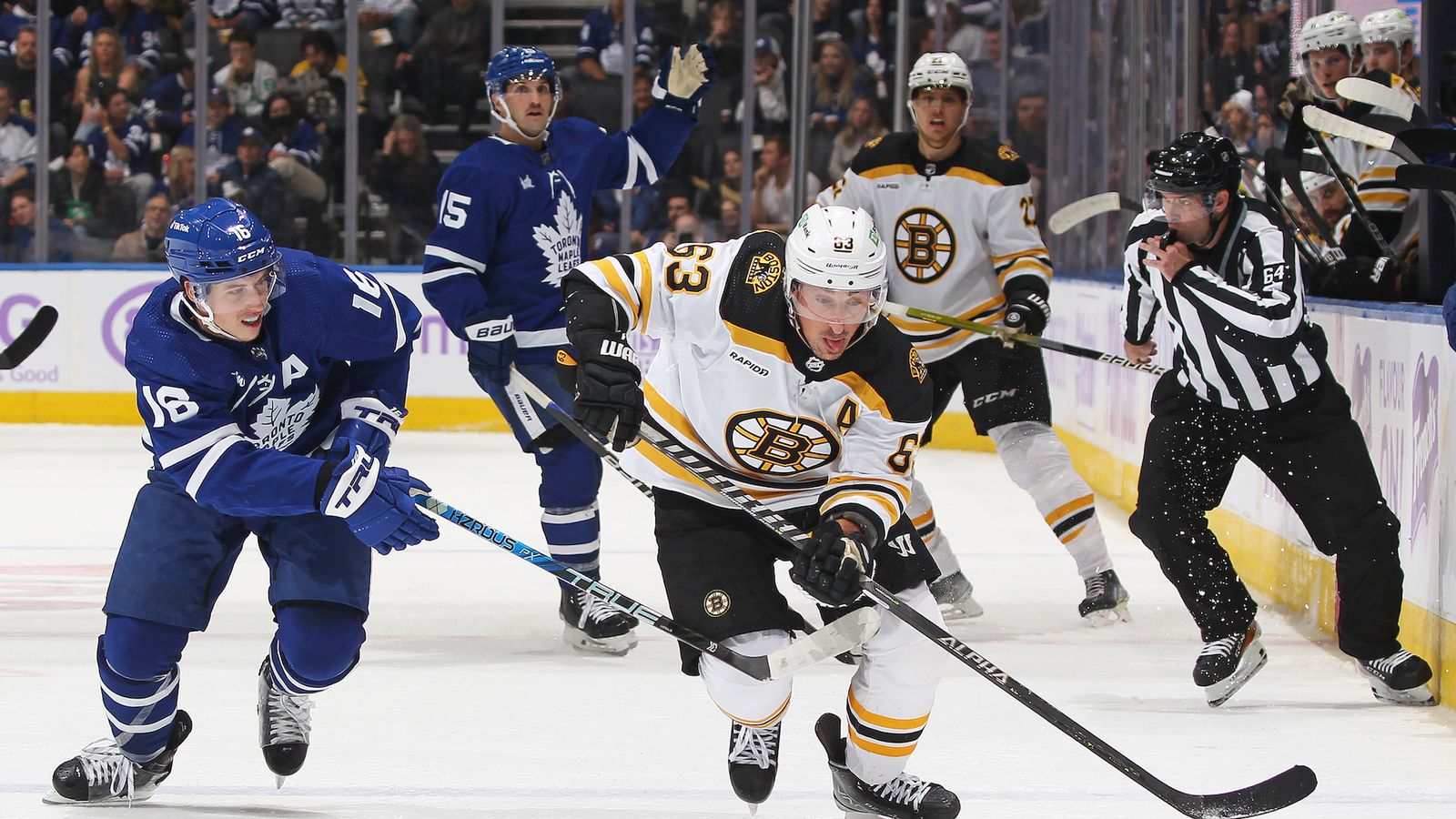 BSJ Live Coverage Maple Leafs at Bruins, 7 p.m. Boston honors early