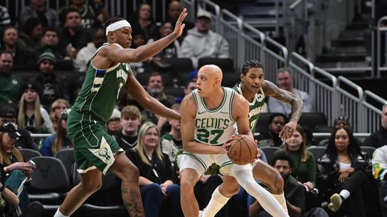 Picks 'n Pops: Tatum trending, buy-in, and a must-have shirt taken at BSJ Headquarters (Celtics). Photo by (Benny Sieu-Imagn Images)