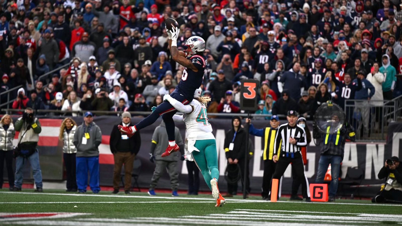 Kyle Dugger gives Patriots lead over Dolphins with 39-yard pick-six