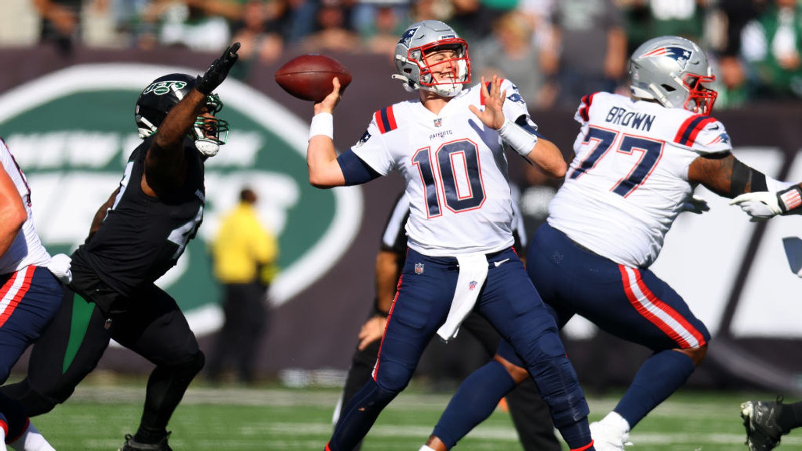 Patriots QB Mac Jones benched after 3-turnover performance against