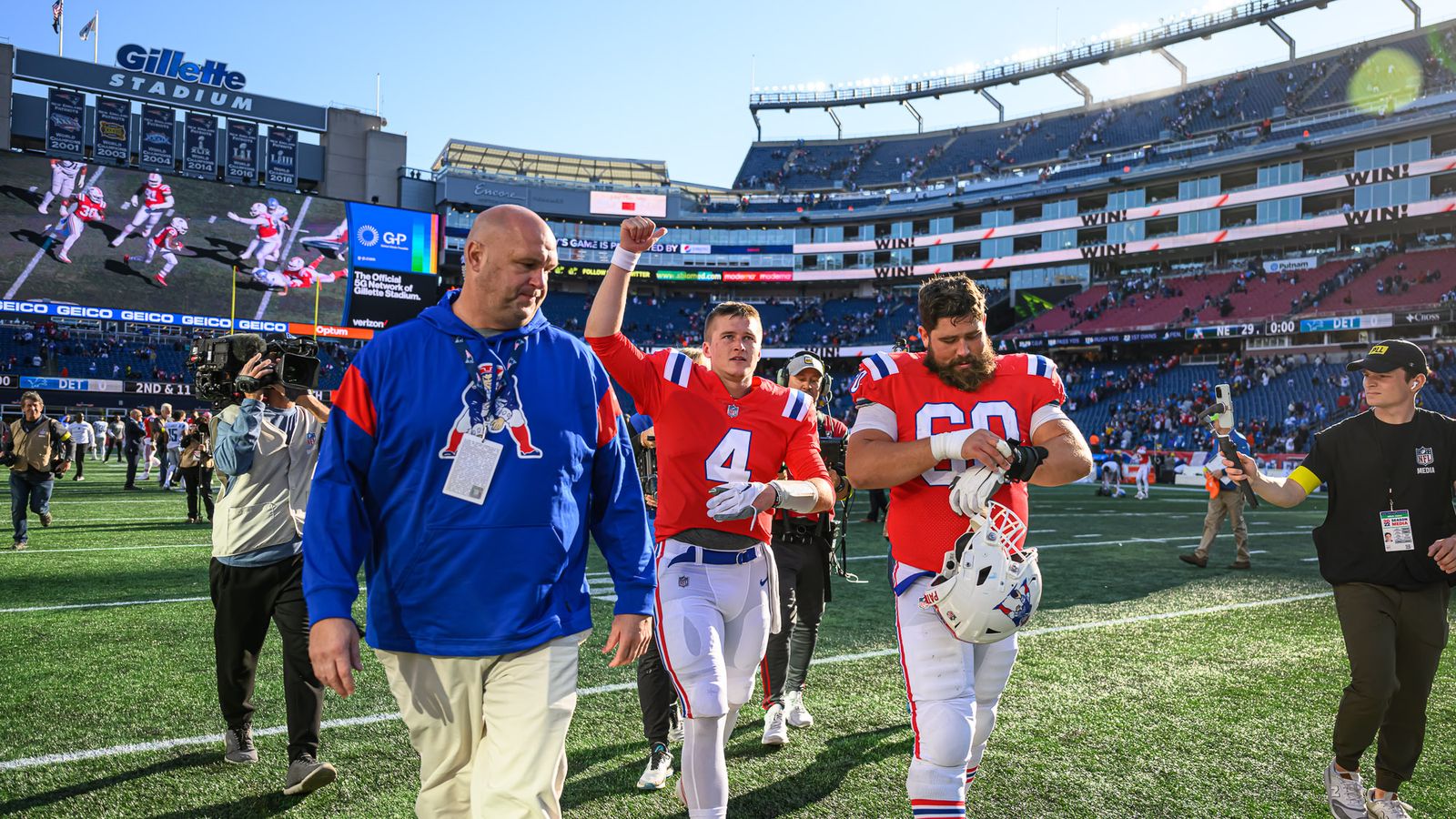 Zappe and the Patriots blank the Lions