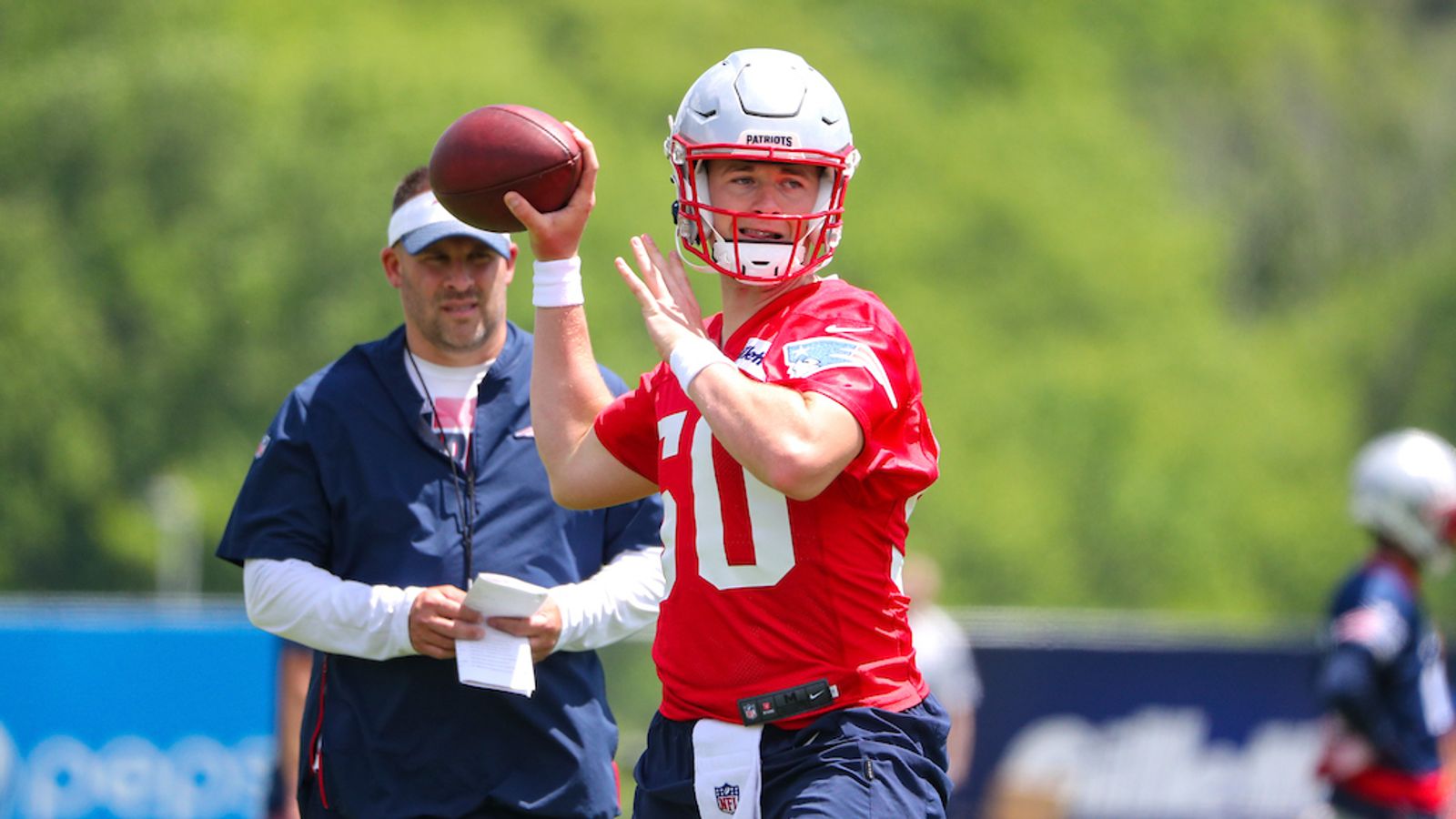 What the Patriots' OTAs mishap means for Mac Jones and the offense