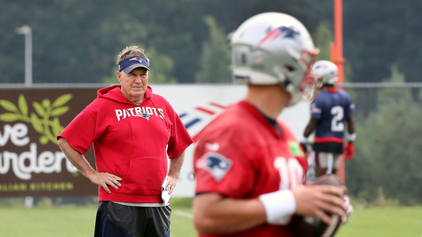 LIVE: 5 things to watch in the Patriots' preseason opener w/ Mike Giardi