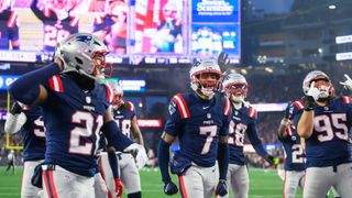 Podcasts: Bedard breaks down Patriots-Texans, matchup with Broncos with CLNS and 98.5 The Sportshub taken at Gillette Stadium (Patriots). Photo by (Adam Richins for BSJ)