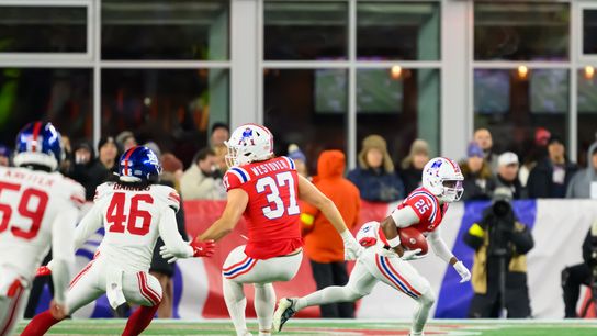 Bedard: Four sequences to a win - Giants error sets up Jones TD, Maye in command for 2 TDs, defensive stand taken at BSJ Headquarters (Patriots)