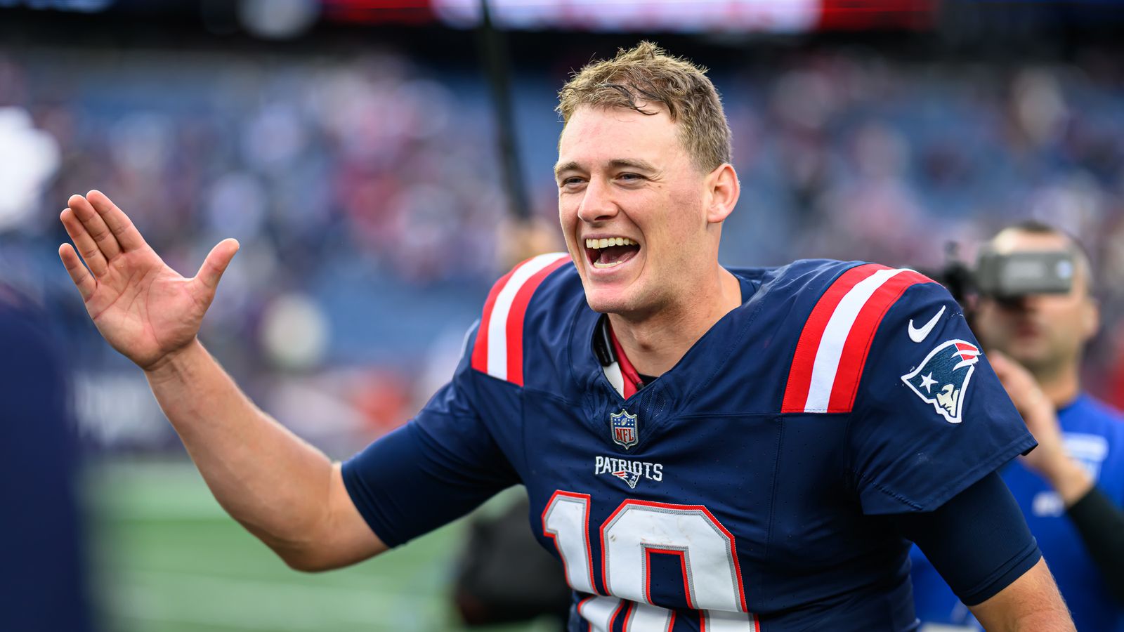 Mac Jones Leads New England Patriots on Game-Winning Drive to