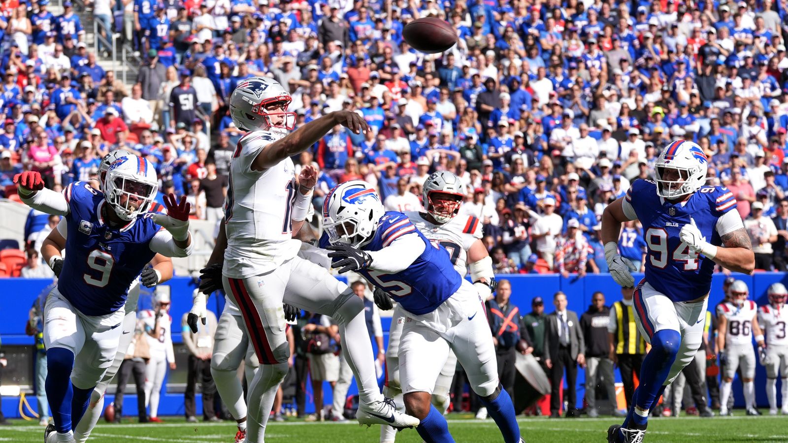 FINAL: Patriots 29, Bills 26 - New England, Maye (3 TDs) shock Allen and the Bills taken at Highmark Stadium (Patriots). Photo by (Imagn Images)