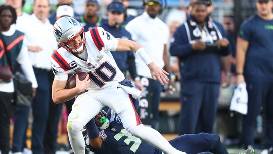 Podcasts: Bedard breaks down Patriots' blowout Super Bowl loss to Seahawks with CLNS and 98.5 The SportsHub taken in Santa Clara, Calif. (Patriots). Photo by (USA Today Network)