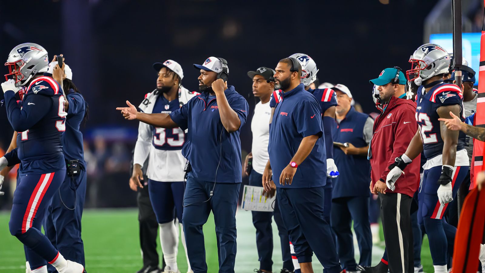 Bedard: Breaking down the Patriots as they embark on the Mayo era 