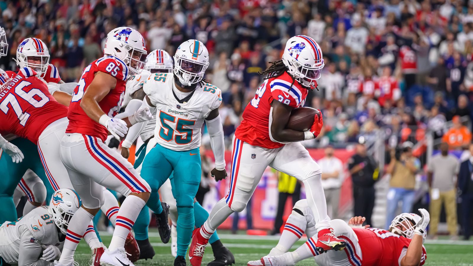 patriots dolphins live