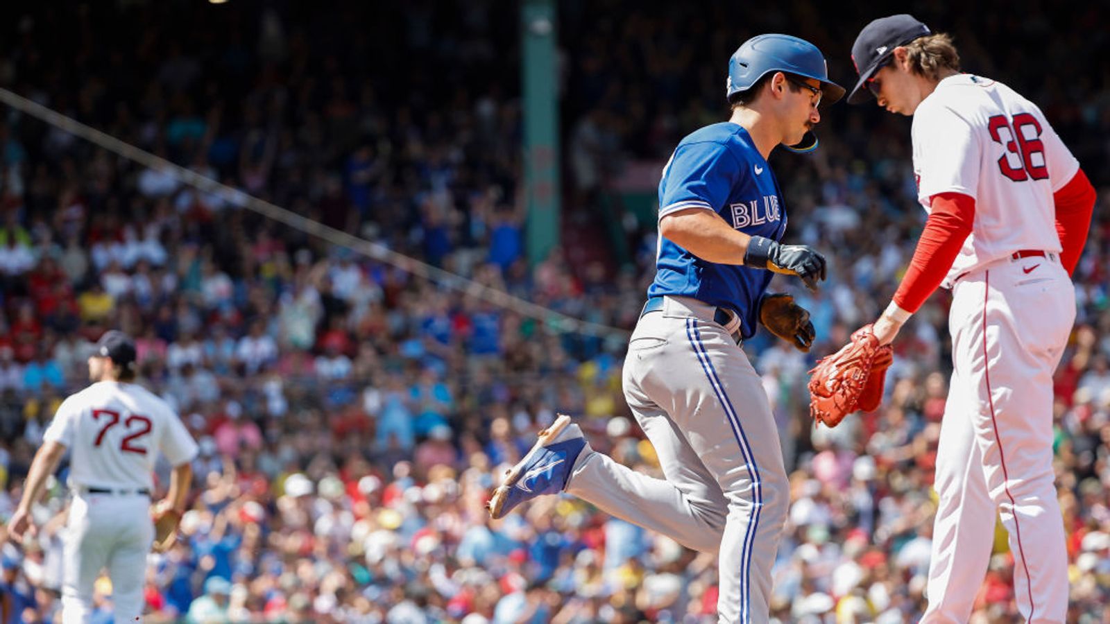 Ninth-inning HR gives Red Sox sweep of Blue Jays