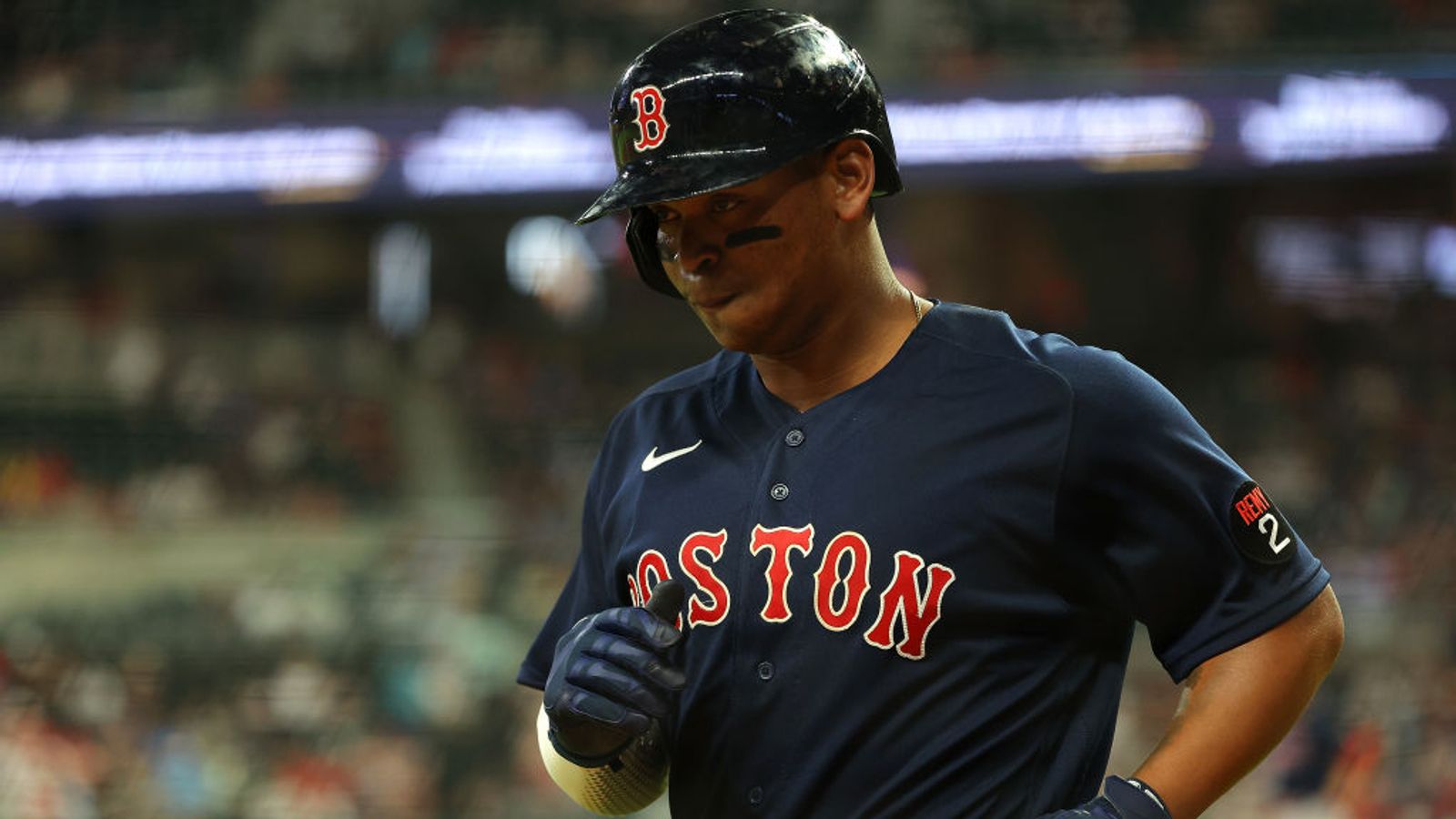 Report: Red Sox taking aggressive stance on Rafael Devers