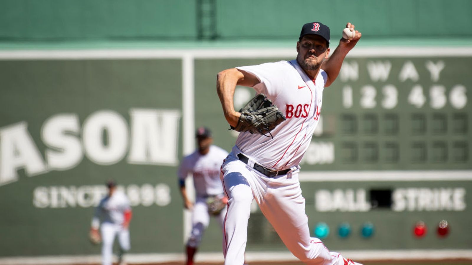 Red Sox hit season-high 5 homers to beat Orioles 12-2