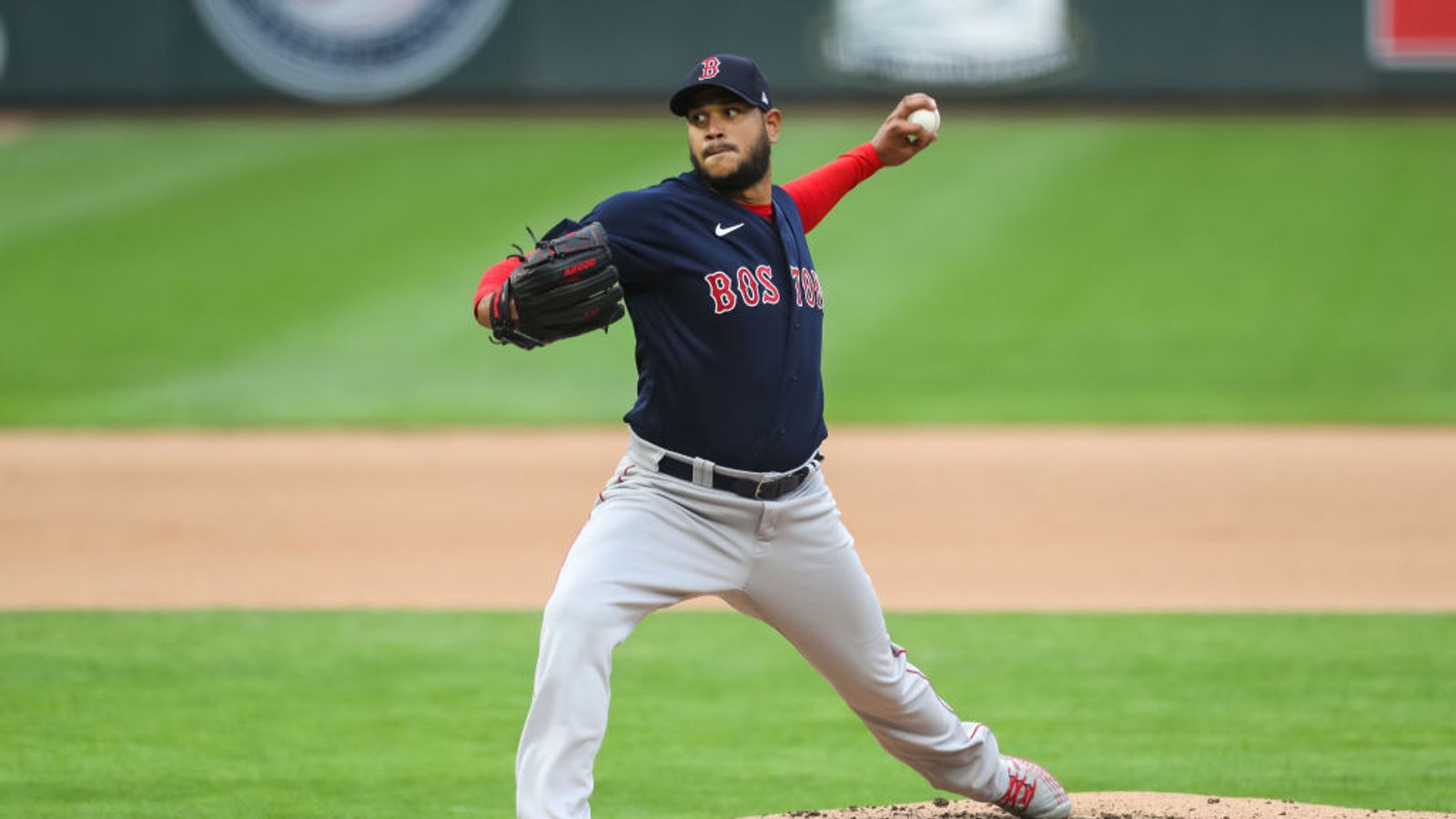 Twins Rally in 9th to End Boston's Nine-Game Winning Streak - The