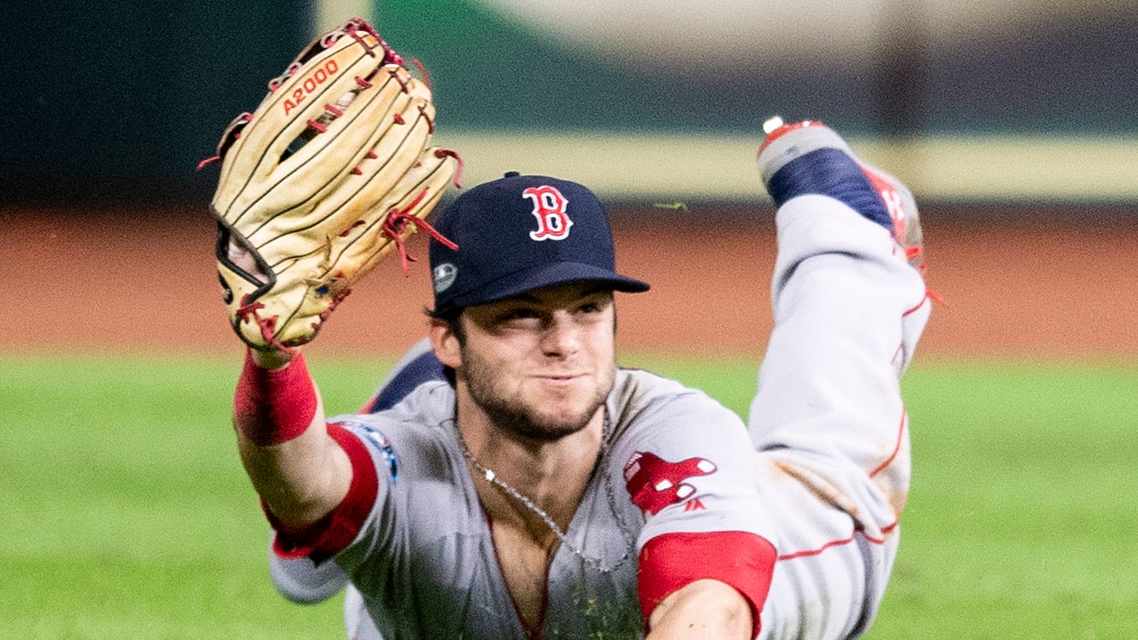 Red Sox have decision to make with Andrew Benintendi