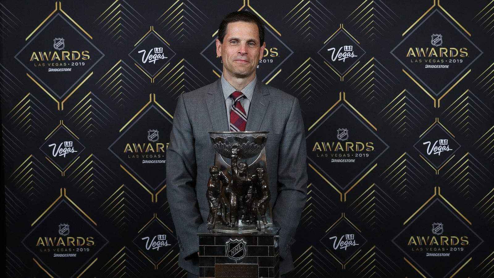 Ryan O'Reilly named a Selke Trophy finalist