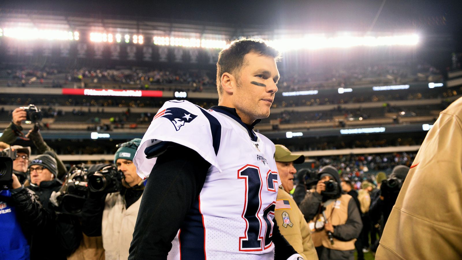 One former NFL quarterback is definitely not a fan of Tom Brady: 'He just  pisses me off' 