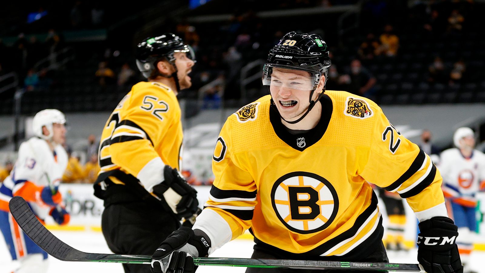 Reports: Boston Bruins acquire Taylor Hall, Curtis Lazar for