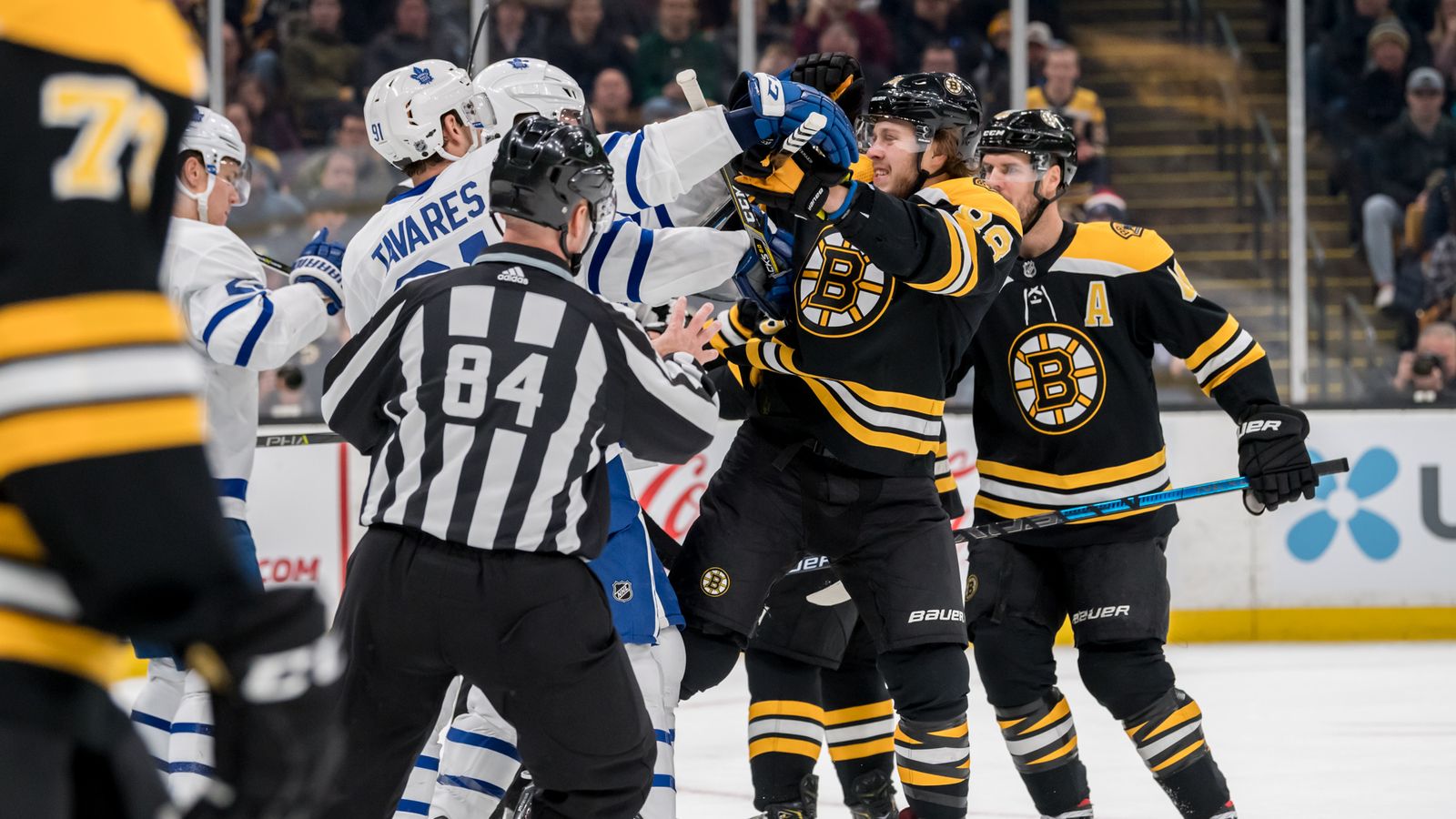 Final: Bruins 6, Maple Leafs 3 - Bruins Offense Finally Wakes Up