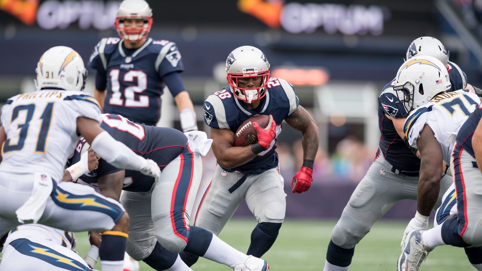 Running backs help power Patriots' passing game in win over Chargers