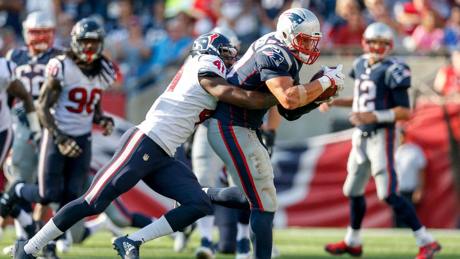 Patriots reportedly fear Rex Burkhead tore his ACL