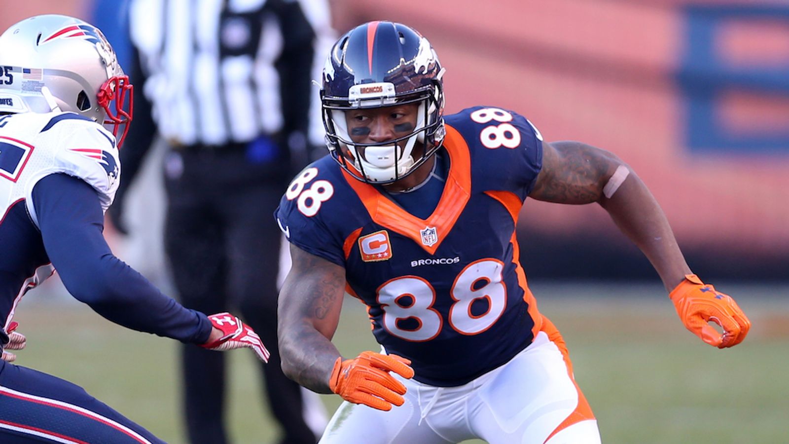 Demaryius Thomas Signs with Patriots 