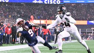 Giardi: Is the temperature starting to rise between the Patriots and Broncos? Plus, Campbell's tough task taken at Gillette Stadium (Patriots). Photo by (USA Today Brian Fluharty)