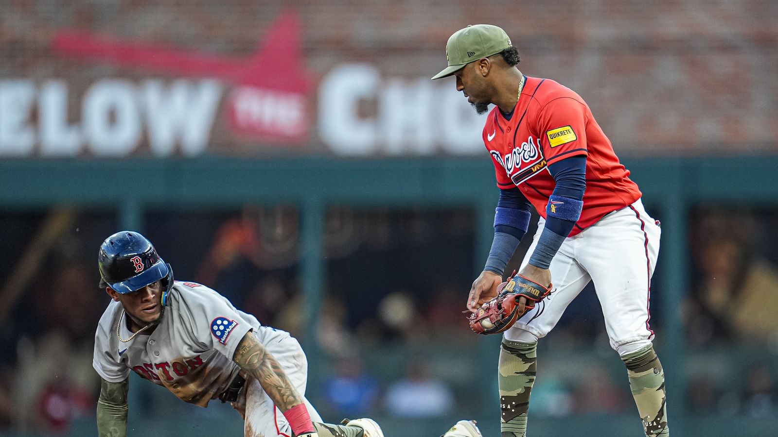 BSJ Live Coverage: Red Sox 1 vs Braves 2 (7th) - Mayer ties game with solo home run taken at BSJ Headquarters (Top Red Sox). Photo by (Dale Zanine-Imagn Images)