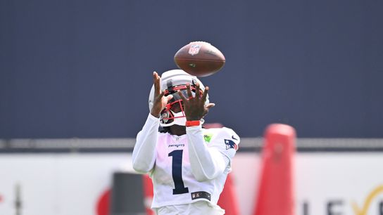 Giardi: Temperature rising, but Patriots' culture prevailing taken at Gillette Stadium (Patriots)