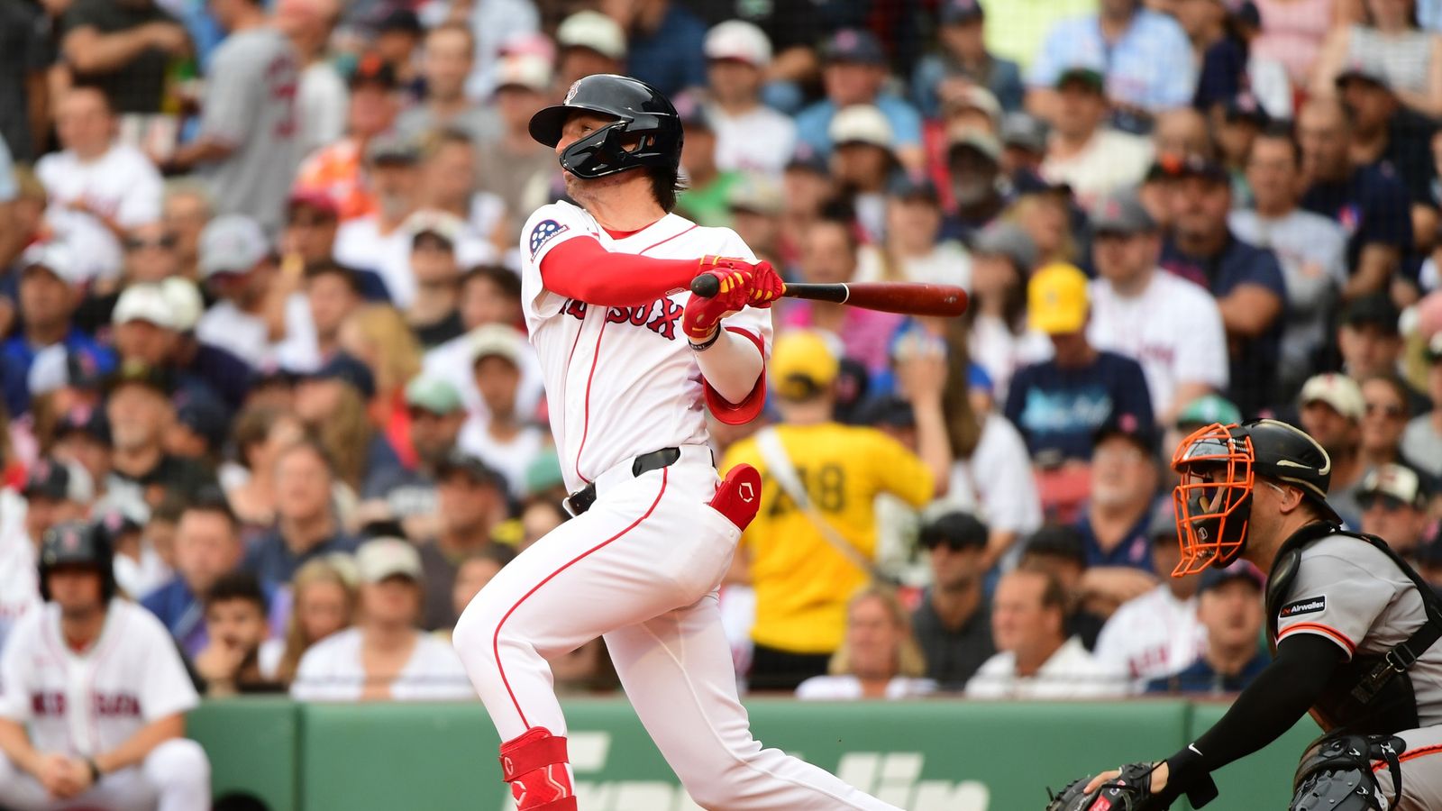 BSJ Live Coverage: Red Sox 5 vs Giants 4 (8th) - Red Sox score five runs in three innings taken at BSJ Headquarters (Red Sox). Photo by (Bob DeChiara-Imagn Images)